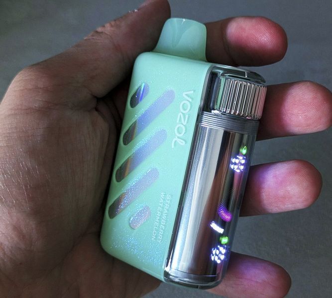 Vozol Vista 40000 Miami Mint (Освіжаюча М'ята) &mdash; фото одноразової pod-системи